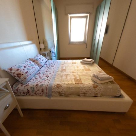 Attico Con Vista Panoramica Lägenhet Livorno Exteriör bild