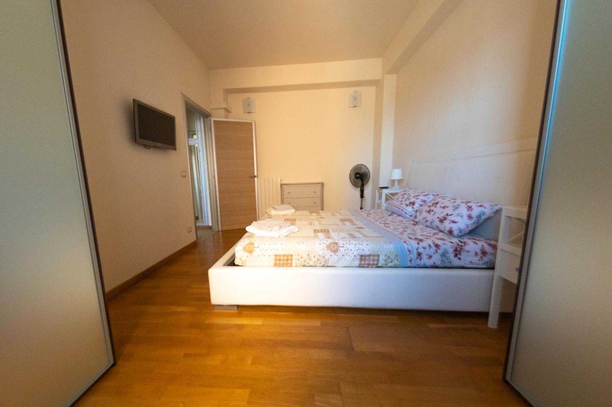Attico Con Vista Panoramica Lägenhet Livorno Exteriör bild